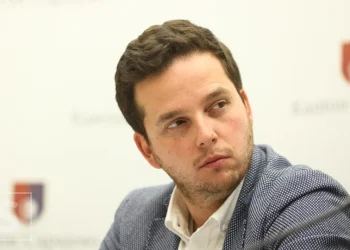 BRAVO NIHADE – IMA NADE ZA MLADE! Ukova ostavka je presedan koji spašava Trojku u Sarajevu