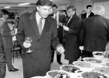 BIVŠI VISOKORANGIRANI KGB-ovac: Kremlj i Kazahstan imaju kompromitirajuću snimku Trumpa