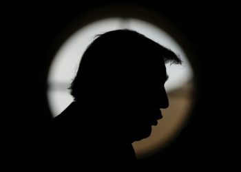 NIKO NE PRISKAČE U POMOĆ TRUMPU OKO HORMUZA: Glasna tišina, odbijanje i gledanje u pod