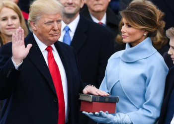 VATIKAN, RAT I TEOLOŠKA IZDAJA: Trumpov mesijanizam je religijski kič i ogledalo kršćanske izdaje