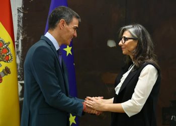 ŠPANIJA NE MOŽE OKRETATI GLAVU: Sanchez odlikovao Francescu Albanese Ordenom za građanske zasluge