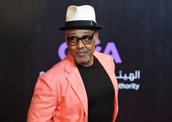 AMERIČKE ZVIJEZDE PADAJU NIČICE NA SEDŽDU: Giancarlo Esposito iz serije ‘Breaking Bad’ prešao na islam u Saudijskoj Arabiji