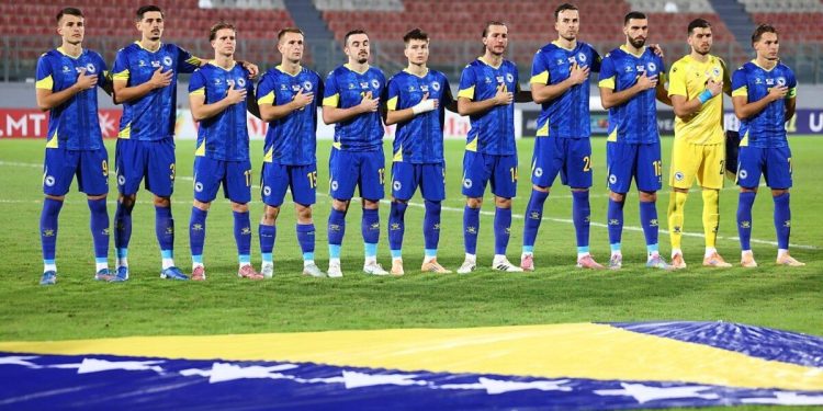 ZMAJEVI, MUNDIJAL I PASOŠ BEZ PEČATA Redžović: Sport je ulaznica, dres je pasoš, gol je diplomatska nota, navijačka pjesma je kulturna misija